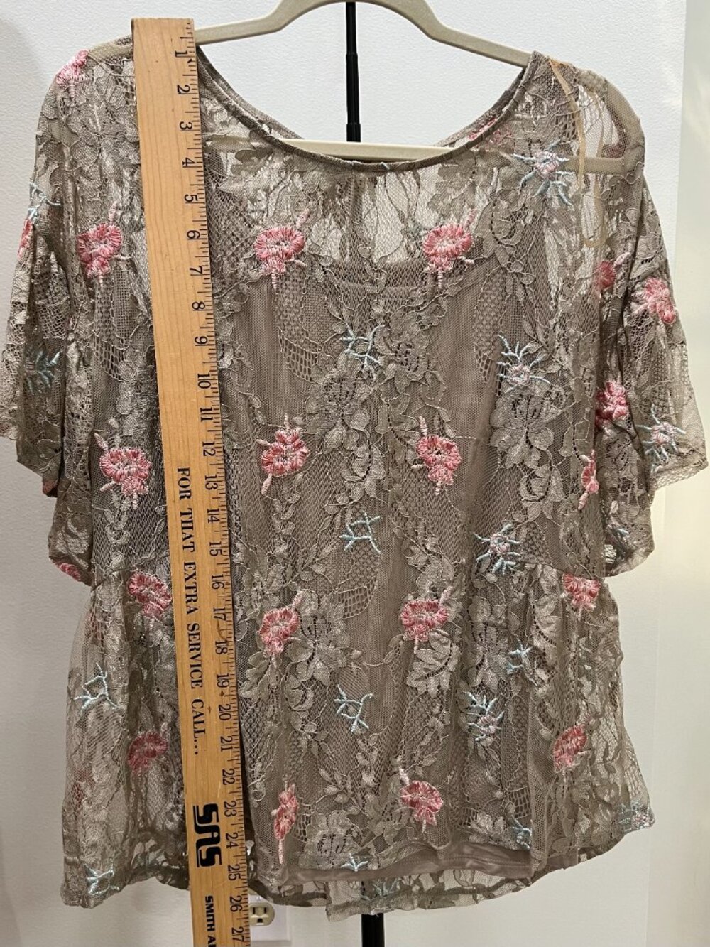 Democracy lacy floral top with shell size L NWT - Picture 4 of 6